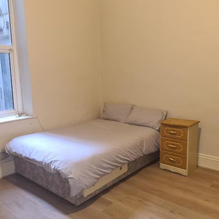 One Bedroom Apartment Дублин Экстерьер фото