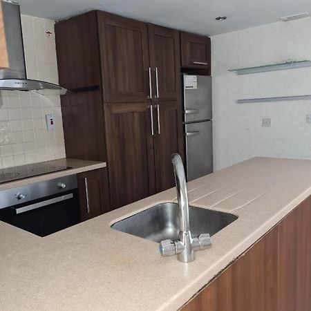 One Bedroom Apartment Дублин Экстерьер фото
